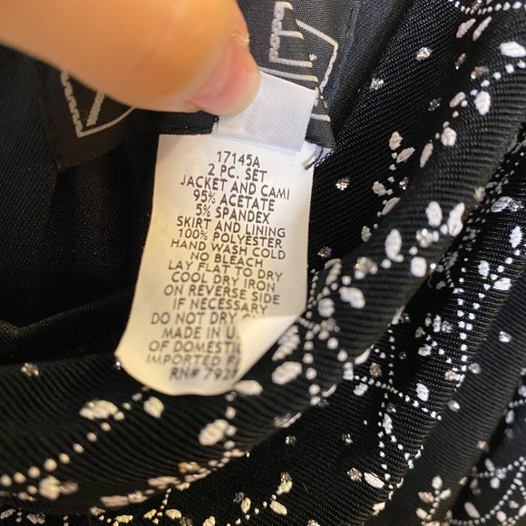 Alex Evenings Sleeveless V-Neck Chiffon Maxi Gown Dress Black 16 - Picture 6 of 6